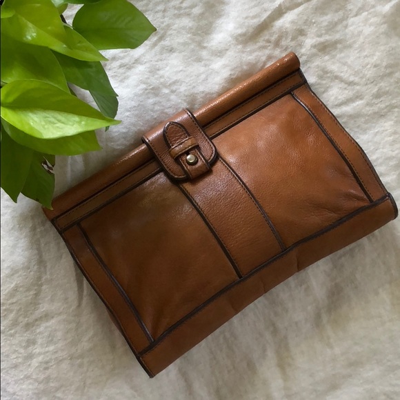 Fossil Leather Clutch 2025